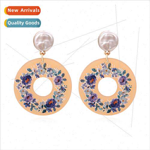 Korean simple versatile acrylic earrings retro design sense