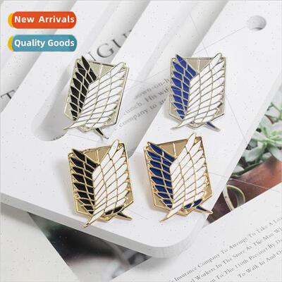New Attack Giants anime cartoon brooch couple clothing jewel