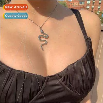 Europe popular jewelry snake element necklace personalized f