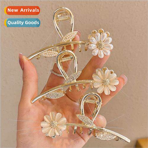 Premium sense cat eye stone flower scratch clip new back hea