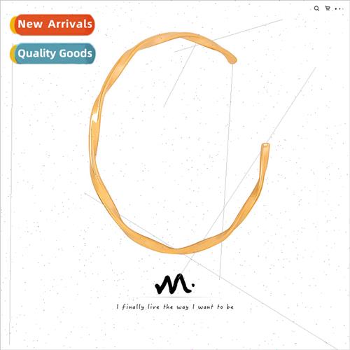 French new simple niche tanium steel gold-plated Moebius ope