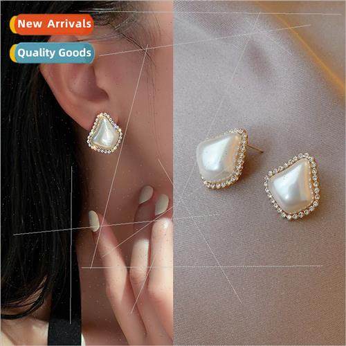Hundreds geometric pearl earrings 2023 new tide earrings fas