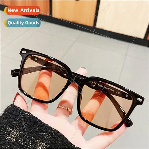 new is Korea retro men women sunglasses nd retro square box