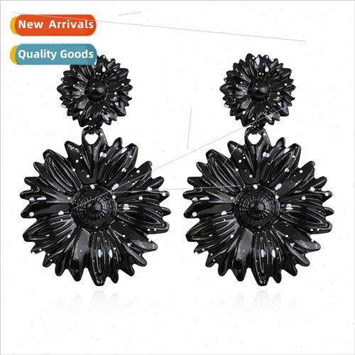 Korean simple versatile baking paint earrings retro design s