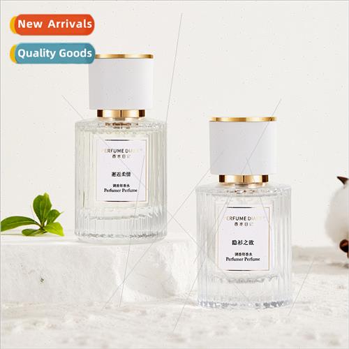 Perfumer perfume lasting fragrance fresh floral fruy notes a
