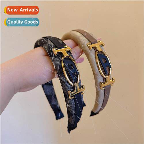 Korea metal buckle large high skull top geometric plaid hair