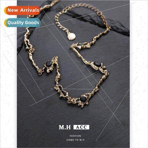 Antique gold lava splicing necklace female sweet cool retro
