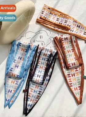 Twill letters pointed fluttering Korean silk scarf women nar
