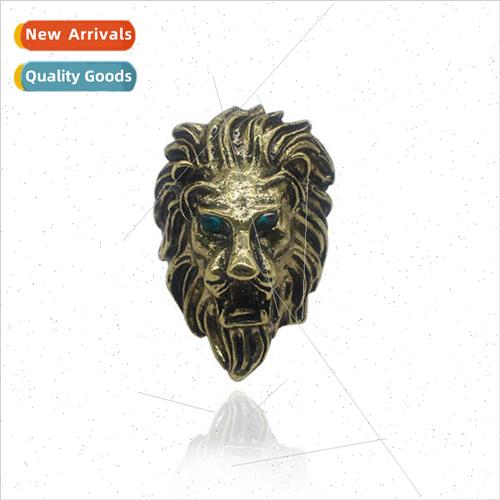 Europe domineering alloy blue eyes lion head ring personaliz