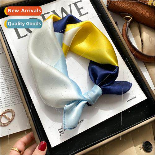 Mulberry silk silk scarf small square scarf female Yangqi fa