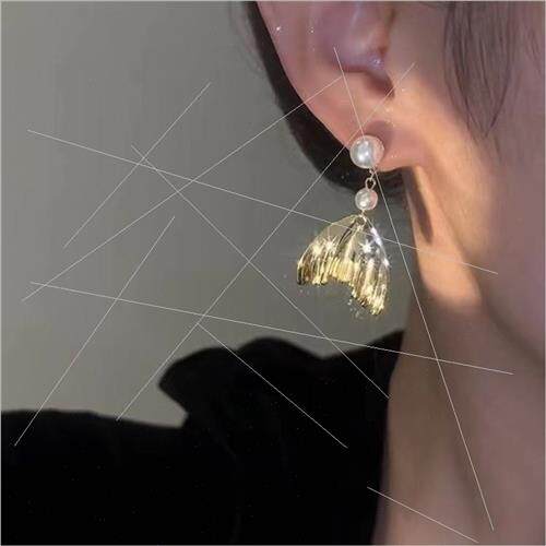 Sense French pearl fishtail pendant earrings female 2023 new