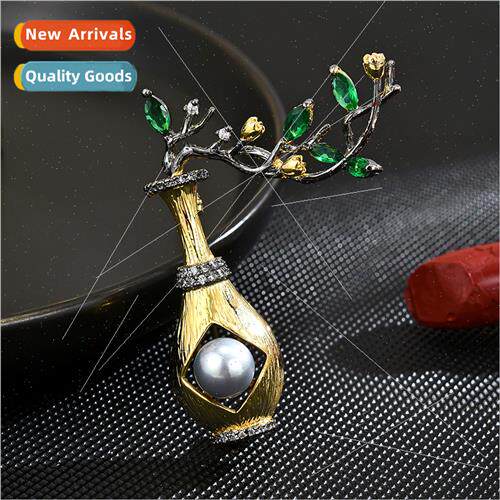 New retro elegant high-grade two-color gold vase peace brooc