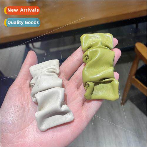 New pleated leather hair clips female French retro simple bb