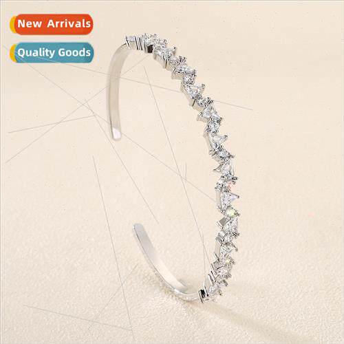 Geometric Triangle Patchwork Copper Zirconia Bracelet适用Wom