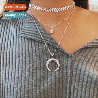 Europe new jewelry multi-layer crescent moon pendant collarb