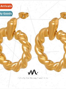 Ancient wind twisted circle niche retro earrings Europe simp