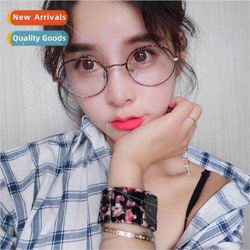 glazed pattern small round frame plano female  lerary veiled