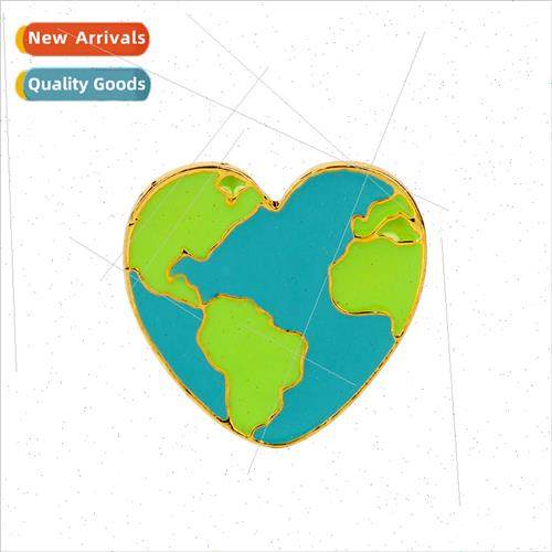 Jewelry Creative Heart World Map Oil Drip Brooch Pins Badges