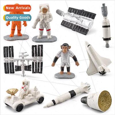 Astronaut Apollo satelle rocket telescope capsule model expl