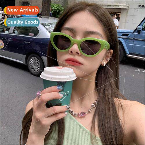 Fashion small frame sunglasses female Korean ins summer show