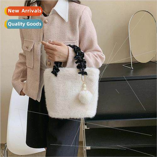 Autumn and winter ladies bucket fur bag new Korean cute teen