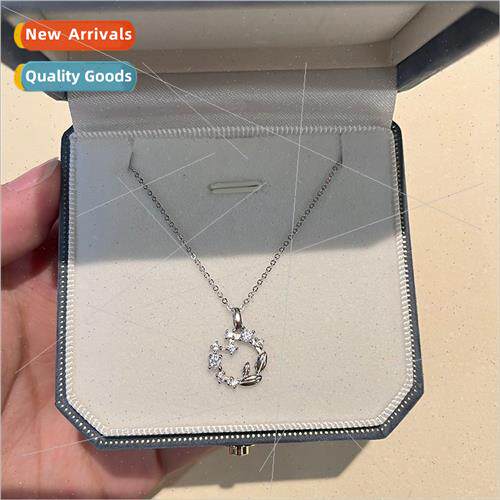 Lucky garlniche necklace women premium collarbone chain适用g