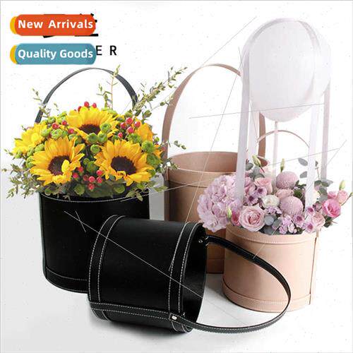xurious flower packaging box round leather handheld cuddle b