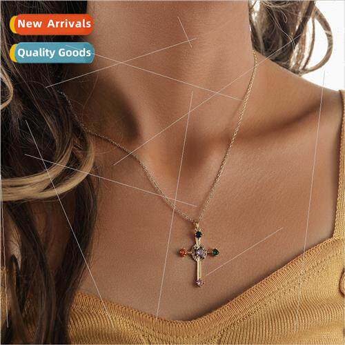 Europe Fashion mple Copper Micropavé Hollowed Out Circle Zi