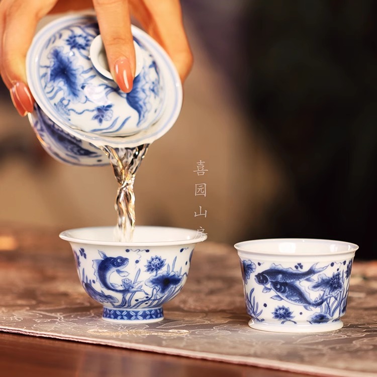 望月怀古如鱼得水青花鱼藻纹