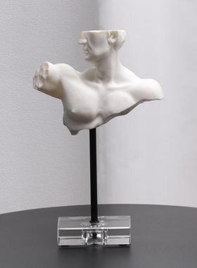北欧轻奢半身人物雕塑摆件样板房客厅橱窗男子雕像玄关装饰艺术品