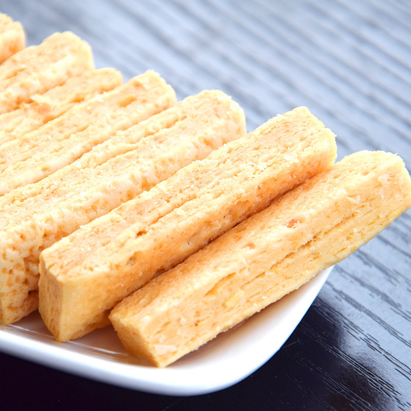 无蔗糖咸蛋黄酥千层酥孕妇老人无糖精食品健康零食饼干小吃