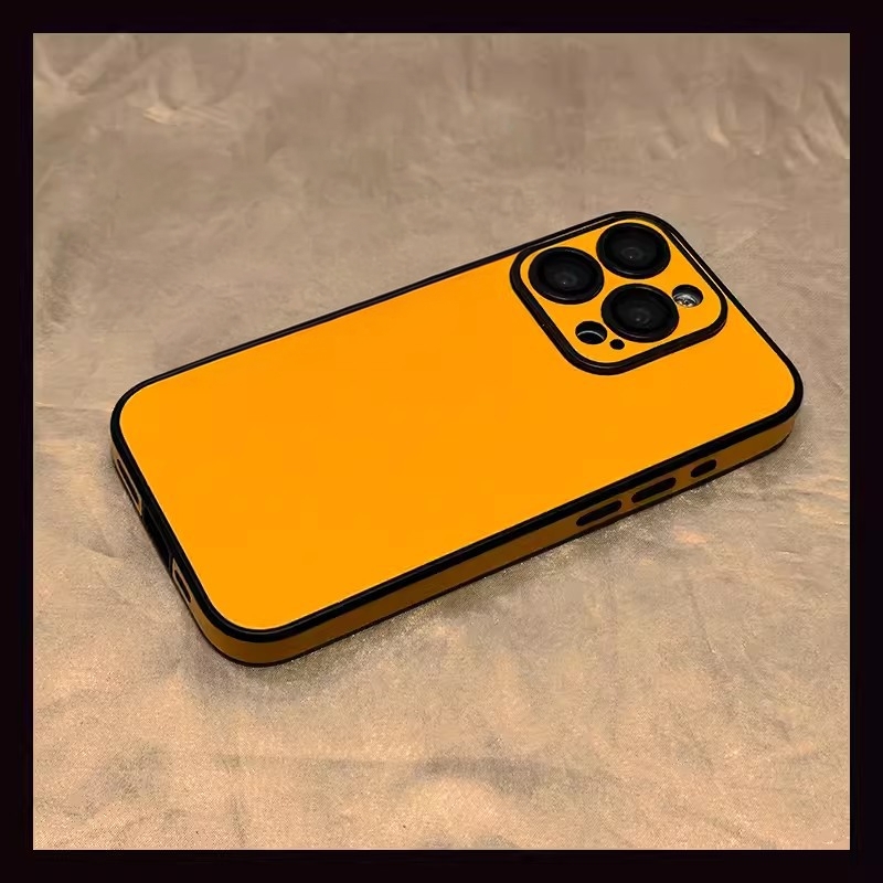 适用苹果iPhone16plus纯色贴皮手机壳15pro全包自带镜头膜14promax简约13pro创意带标12promax防摔保护套