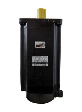 110三相混合式步进电机24NM 轴径19 110电机24NM NEMA42 7.5A