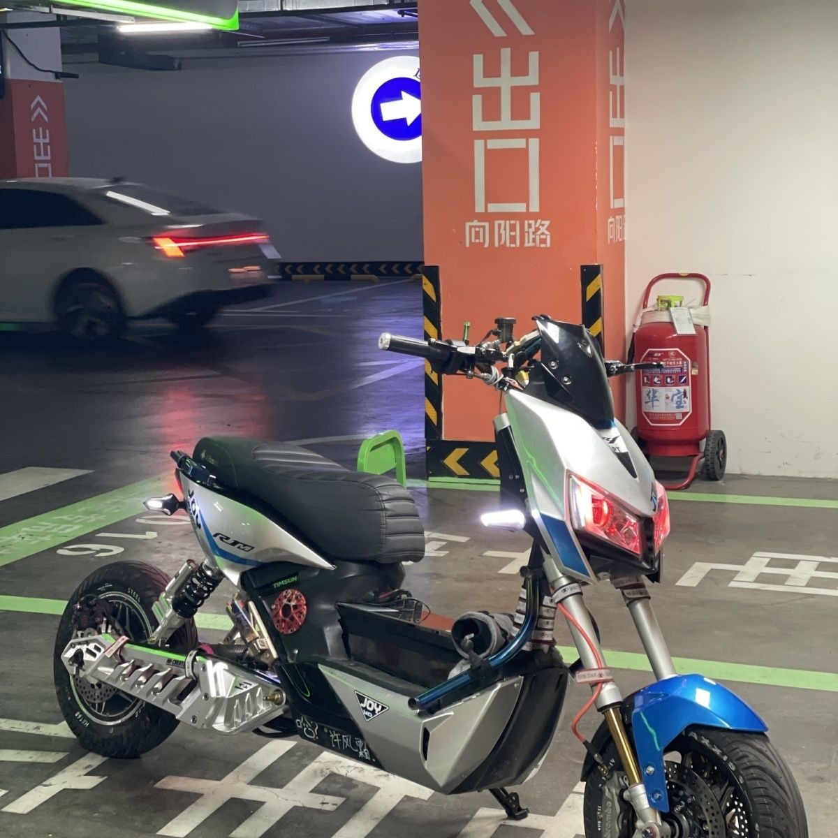 适用于雅迪X5外壳电动车Z