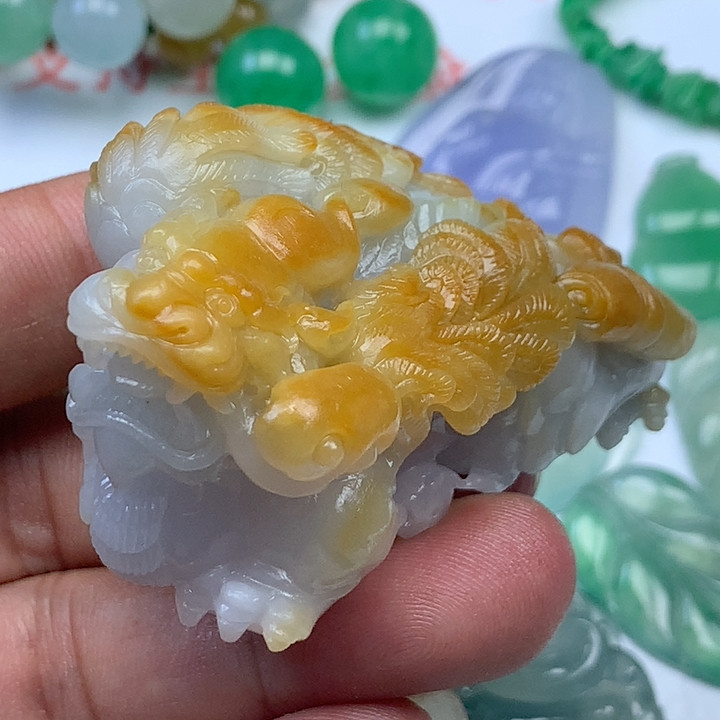 翡翠毛货颈饰