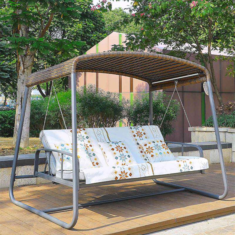 秋千户外庭院藤编铝合金吊椅摇椅花园秋千椅太阳能灯露台阳台四人