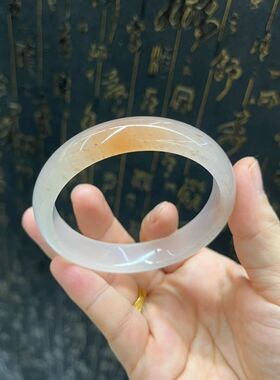 新疆金丝玉老料宝石光纯天然  无任何优化。圈口58.5–13