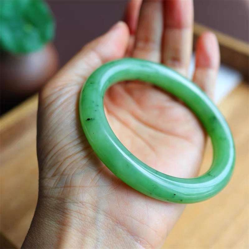 和田玉手镯子正品老俄料碧玉乌兰海苹果绿圆条福镯美人镯女真