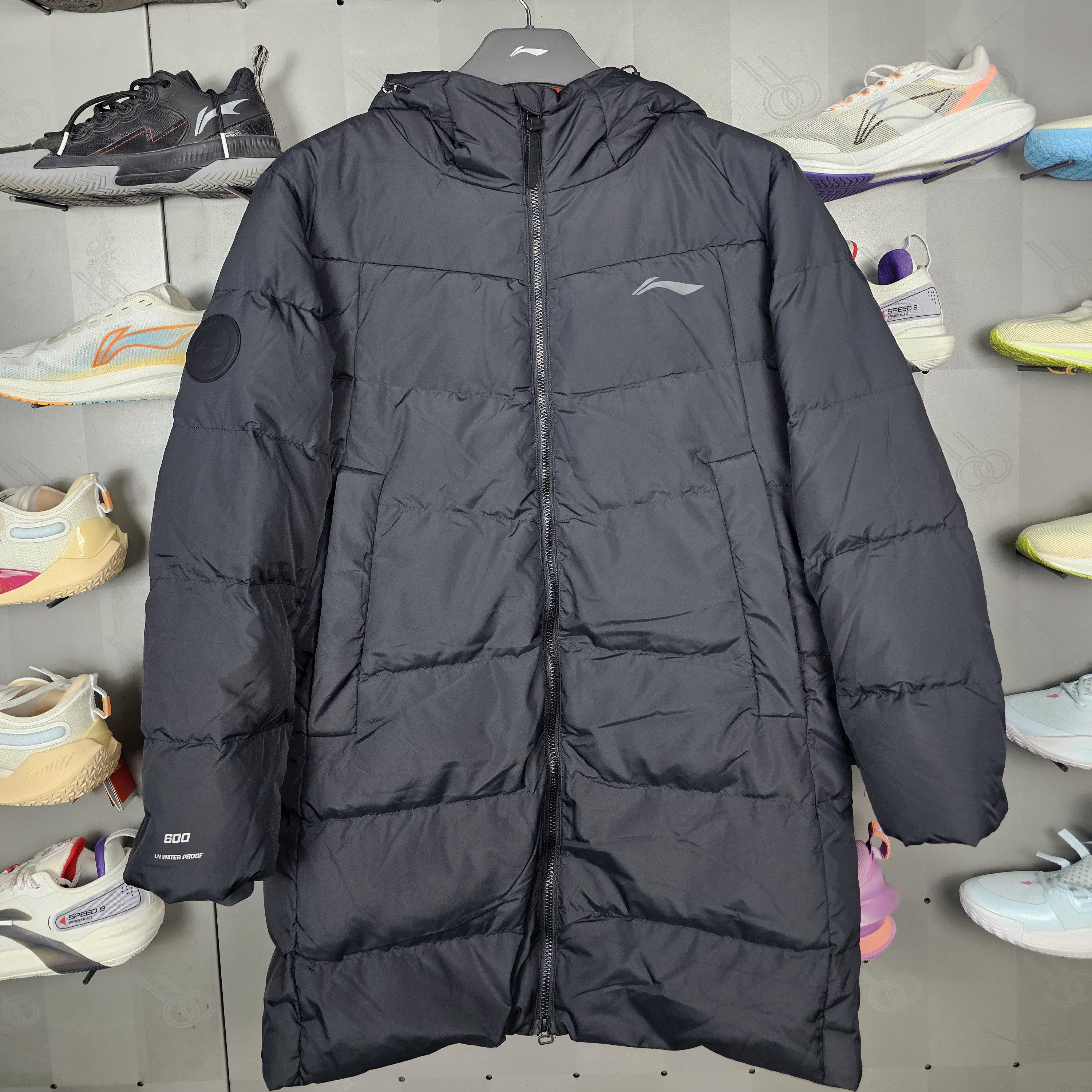 李宁男子长羽绒2025新款健身保暖蓄热防泼水中长款羽绒服AYMV213