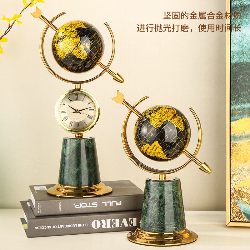 跨境客厅简约轻奢地球钟表摆件创意办公室玄关金属装饰工艺品