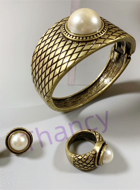AV0N复古金格纹珍珠耳钉戒指手镯