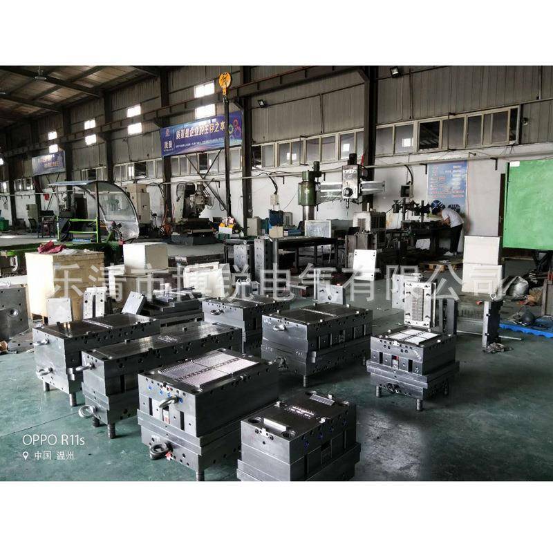 温州厂家直销尼龙扎带模具模具汽车扎带模具塑料扎带模具