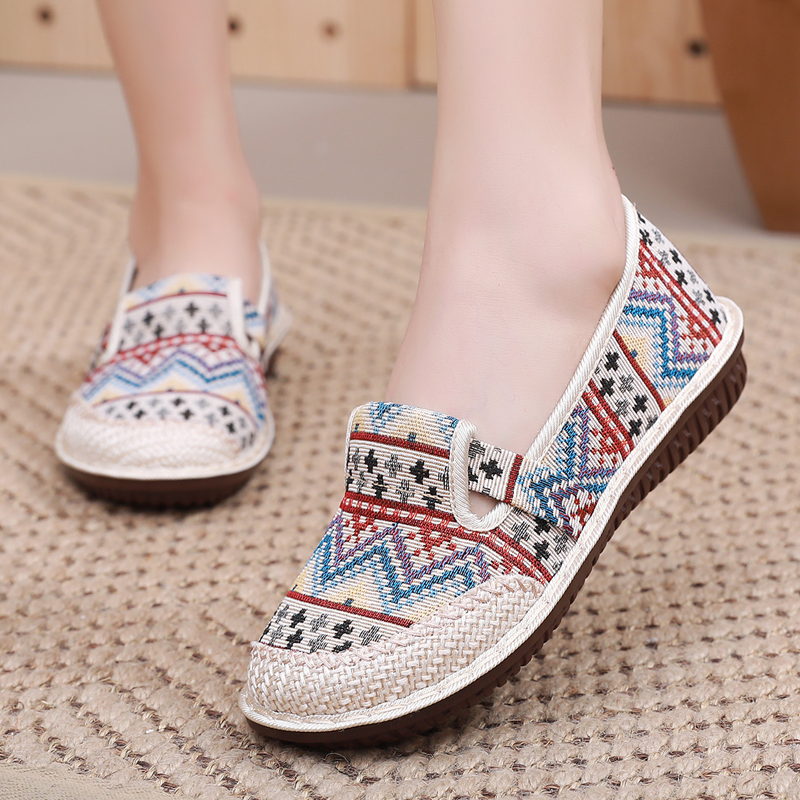 老北京布鞋民族风亚麻妈妈绣花鞋