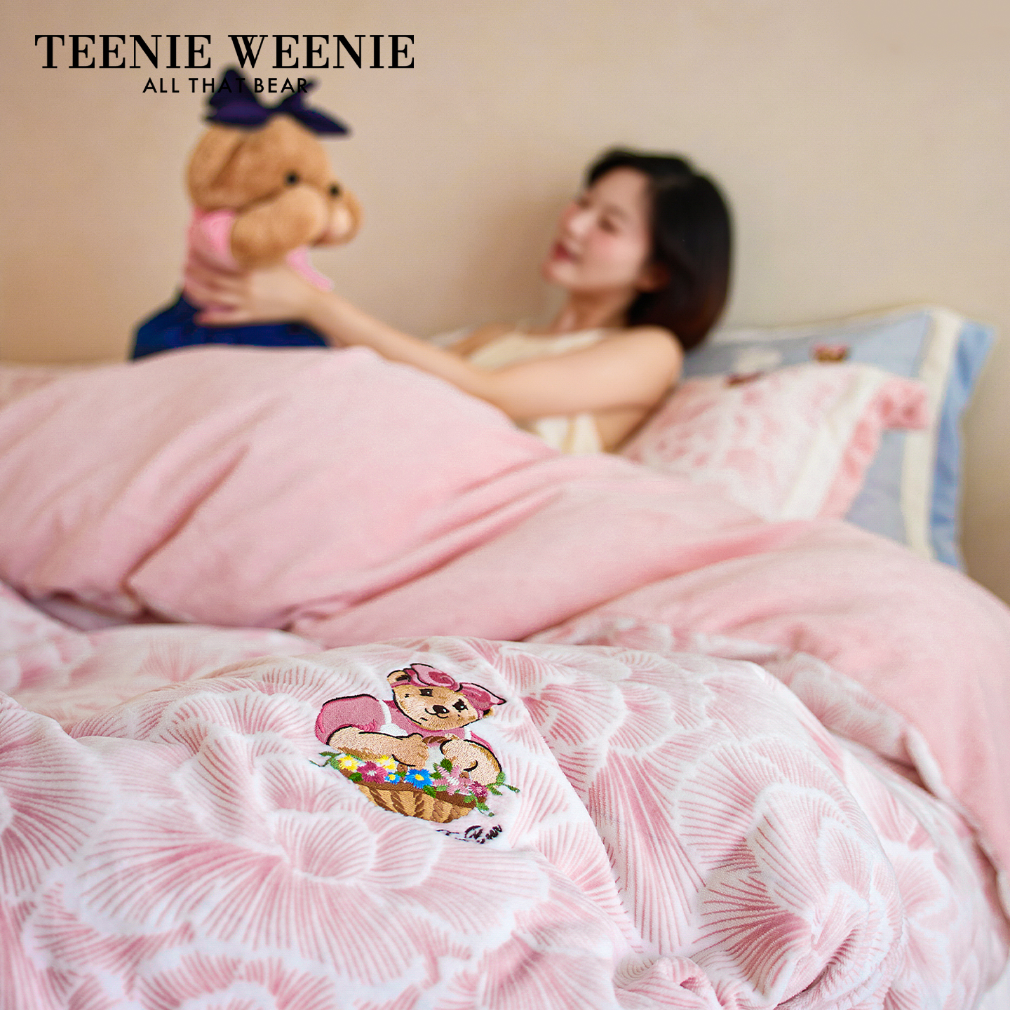 TeenieWeenie小熊轻奢高档雕花牛奶绒四件套冬季法兰绒床单被套罩