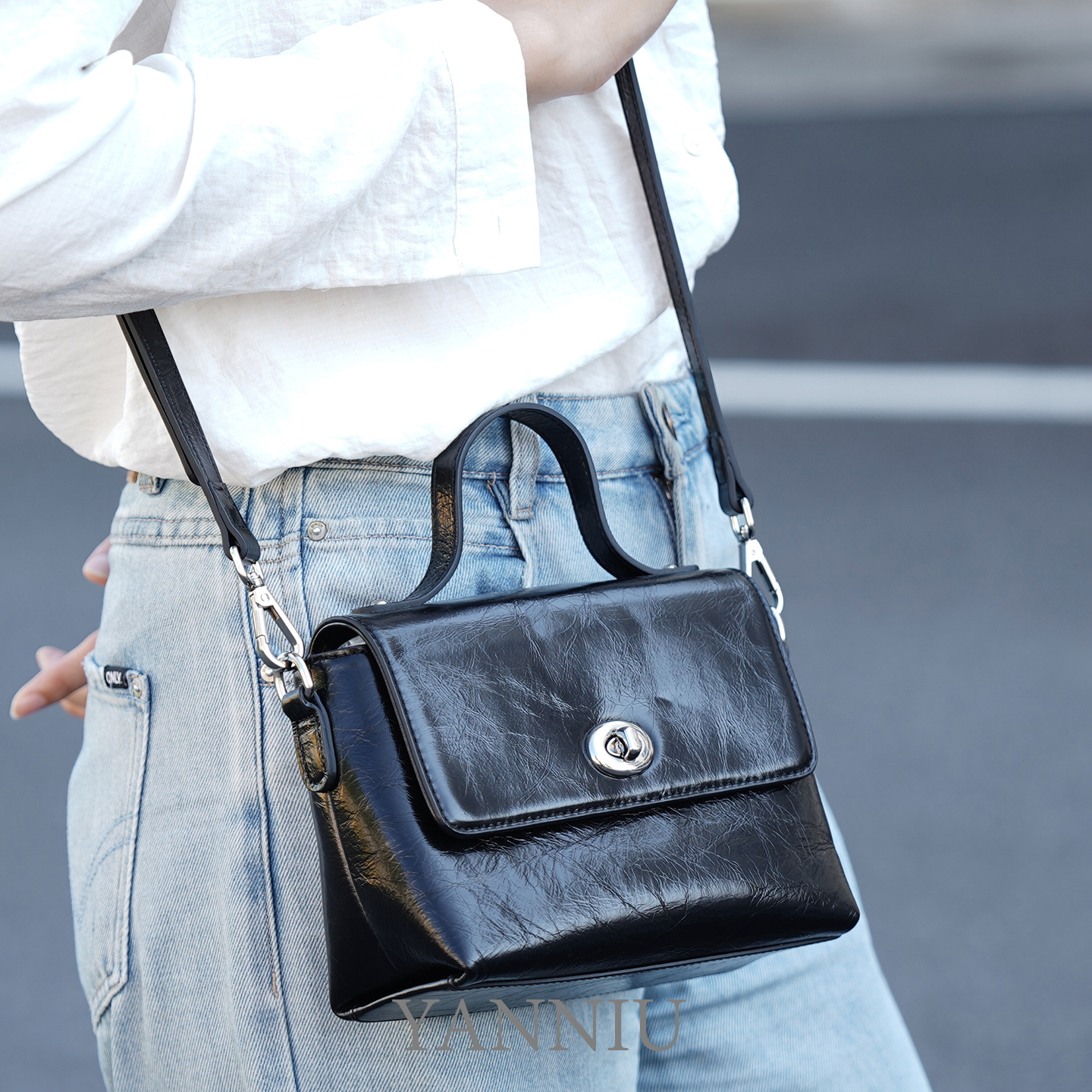 百搭斜跨真皮女包棕色单肩包