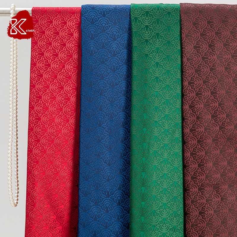 新款直销织锦缎 真三五丝绸传统祥云布料 旗袍礼服木沙发靠枕影视