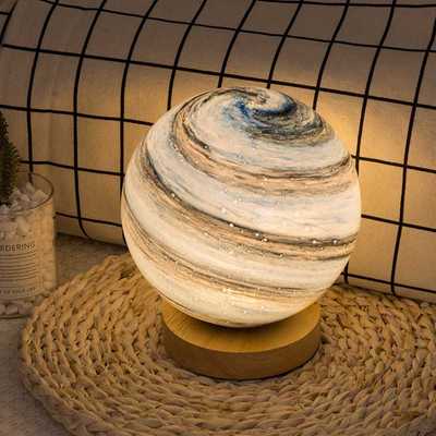 新款直销月亮创意台灯卧室床头柜玻璃月球星球星空台灯浪漫网红礼