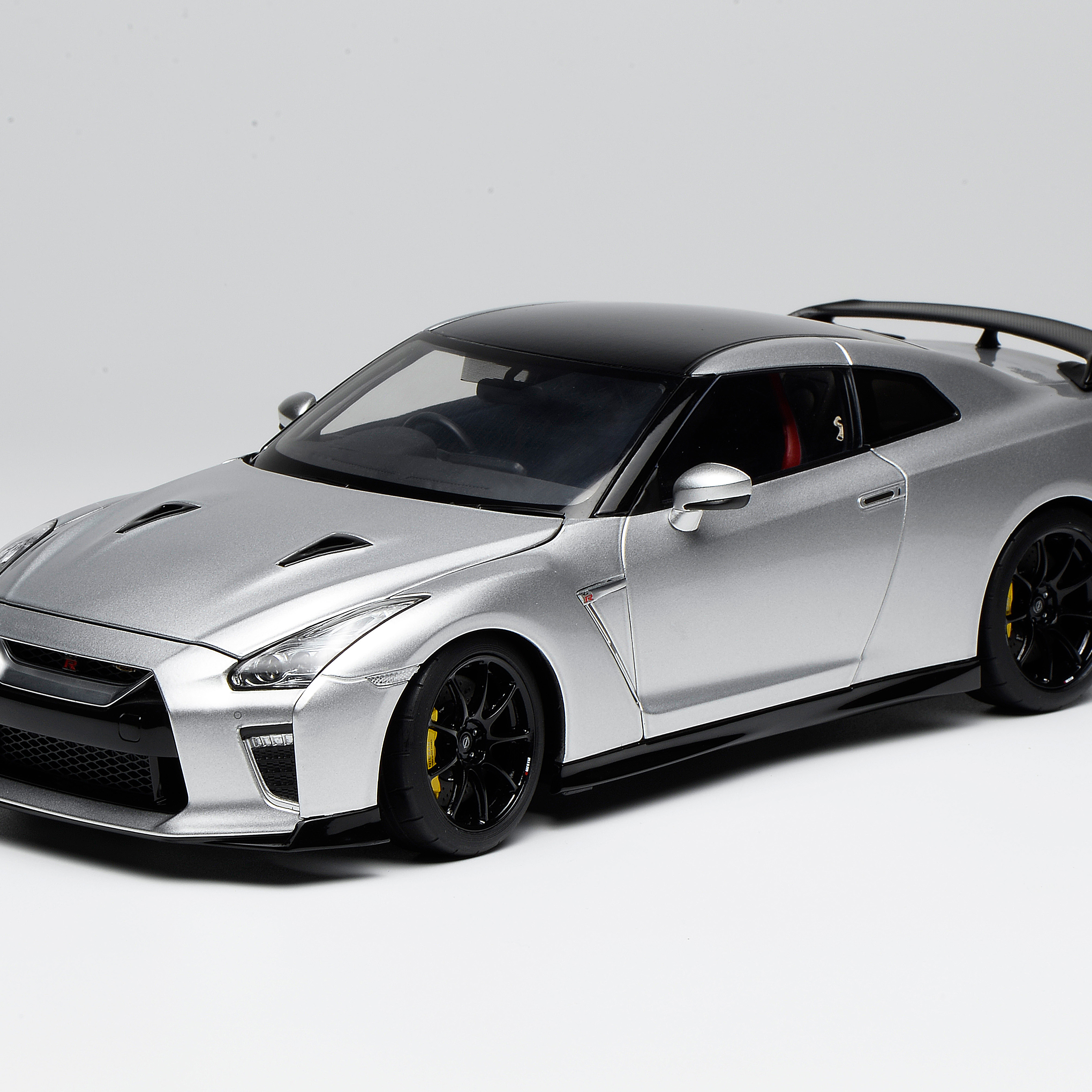 预MH 1:18尼桑Nissan GT-R (R35) NISMO T-Spec 2022合金汽车模型