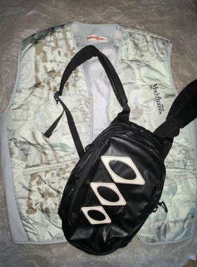 xskr MSCHF韩国小众设计RHOMBUS MINI BACKPACK皮质拉链双肩包