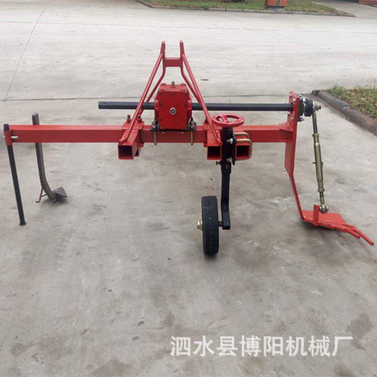 博阳四轮后置振动筛起苗机 大葱香菜起苗机 沙棘自动收获机